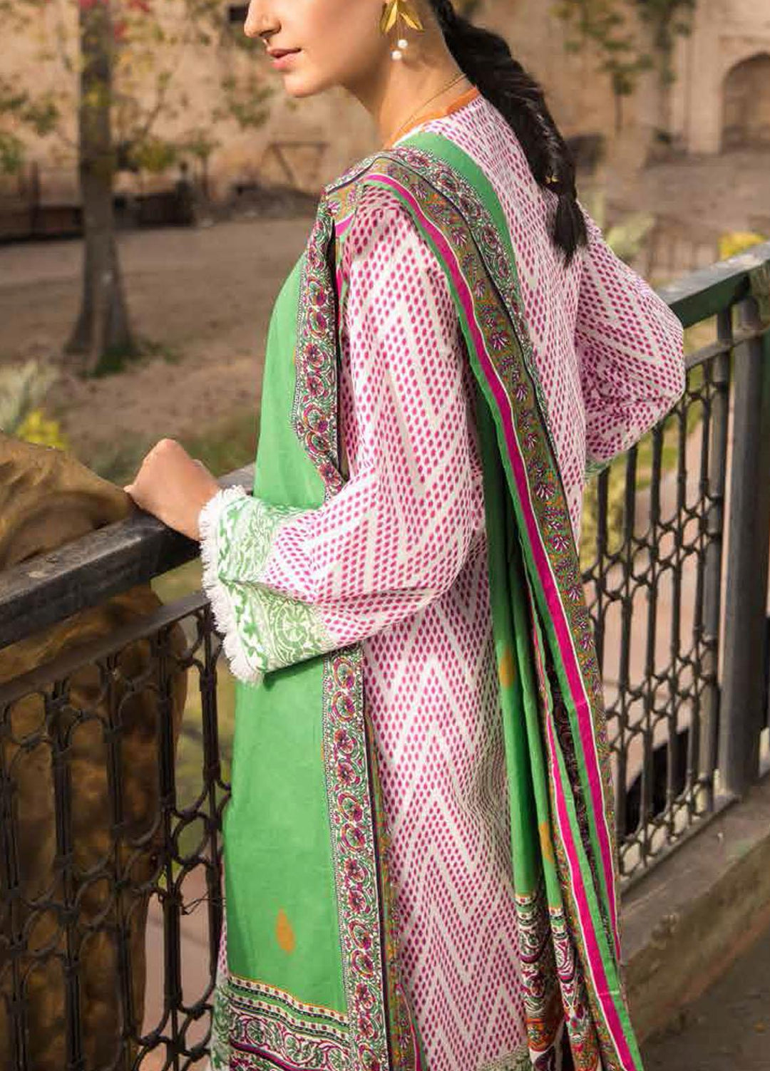 Gul Ahmed Embroidered Lawn Suits Unstitched 2 Piece GA21LL TL338 - Summer Collection