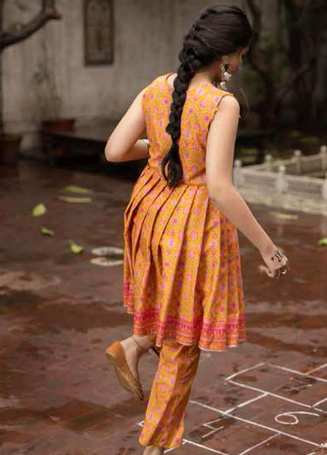 Gul Ahmed Printed Lawn  Unstitched Kurties GA21VG SL 953-A - Summer Collection