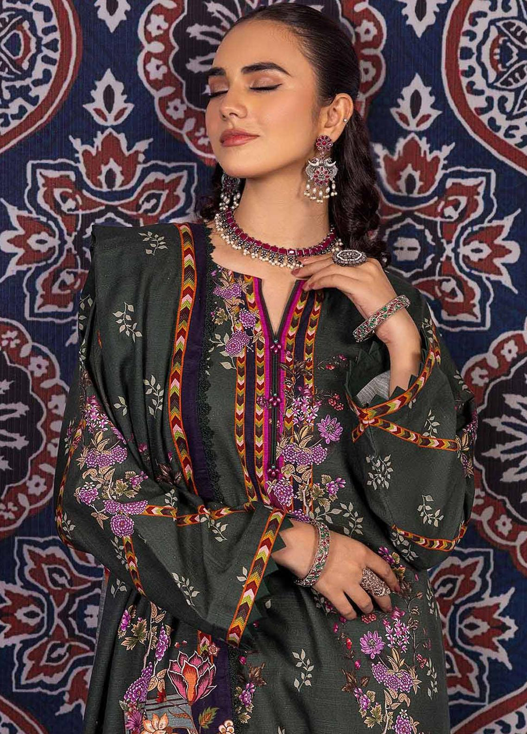 Gul Ahmed Printed Khaddar Suits Unstitched 3 Piece GA23WL K-32012 - Winter Collection