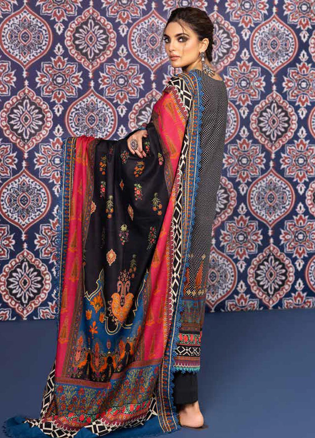 Gul Ahmed Printed Khaddar Suits Unstitched 3 Piece GA23WL K-32034 - Winter Collection