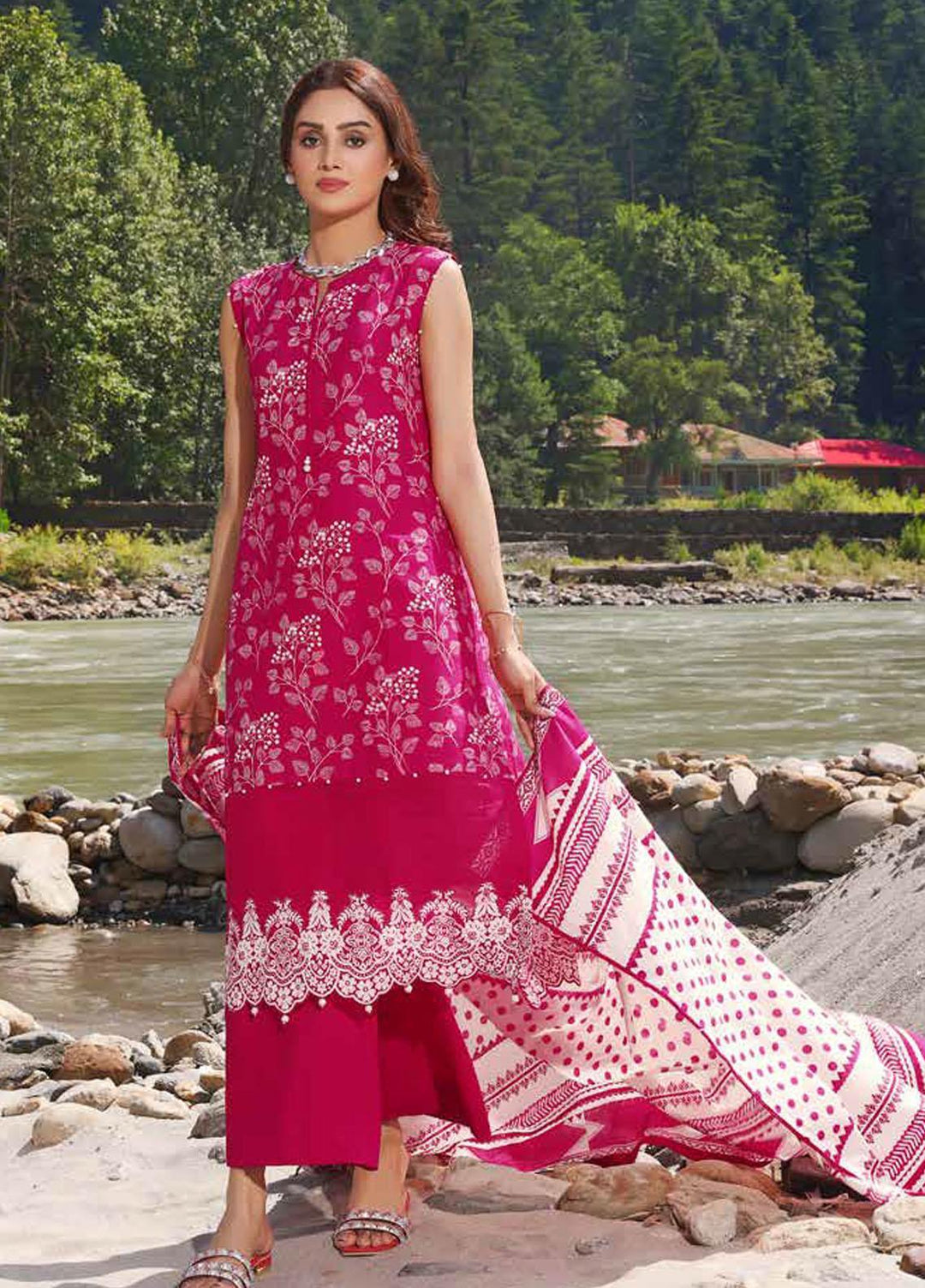 Gul Ahmed Printed Khaddar Suits Unstitched 3 Piece GA23WL K-32044 - Winter Collection