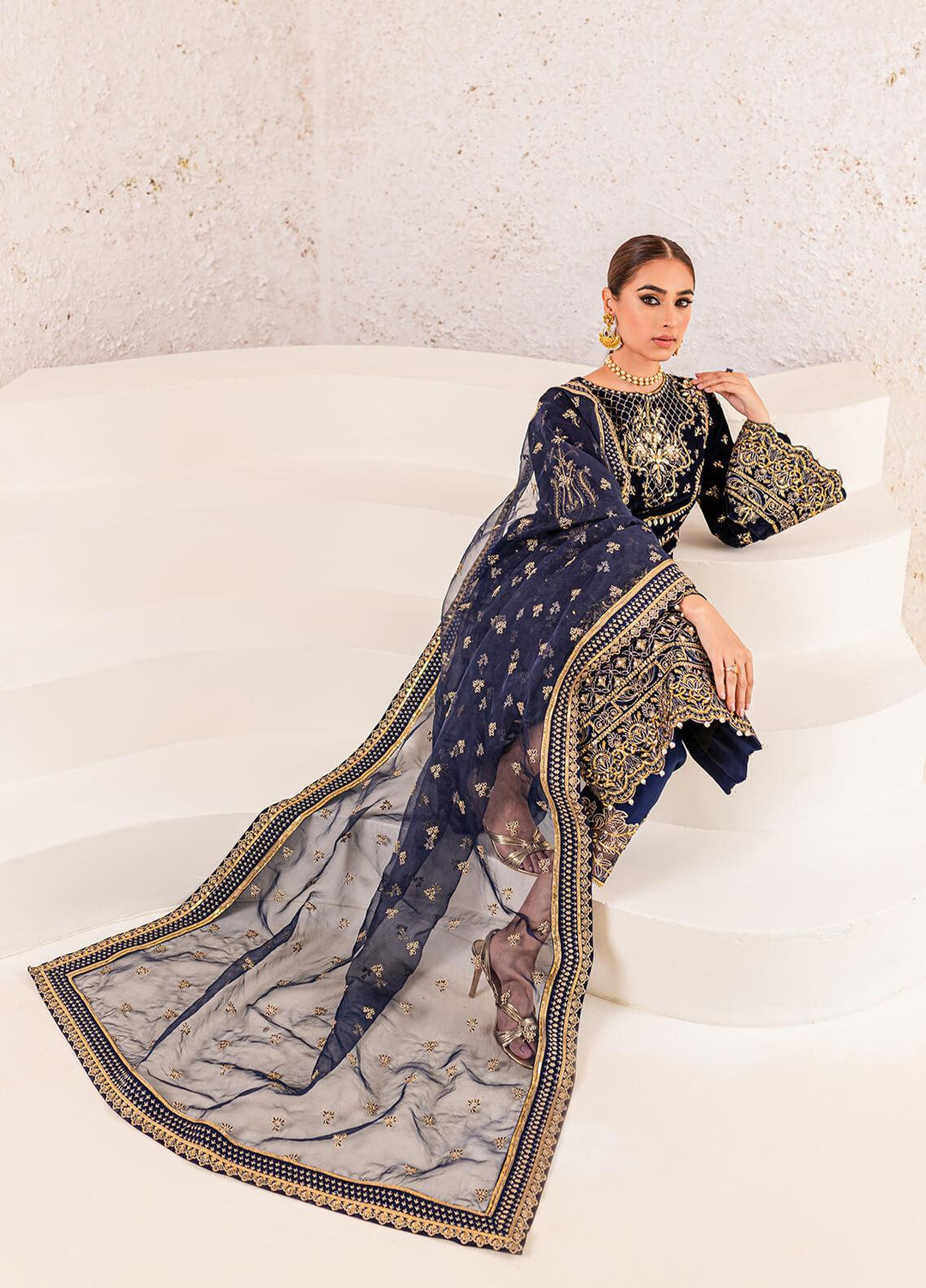 Gulaal Embroidered Velvet Suits Unstitched 3 Piece GL22V 03 INSIYAH - Luxury Collection