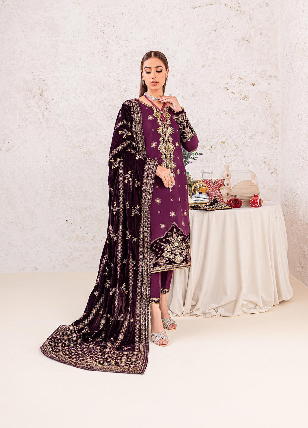 Gulaal Embroidered Velvet Suits Unstitched 3 Piece GL22V 06 VEENA - Luxury Collection