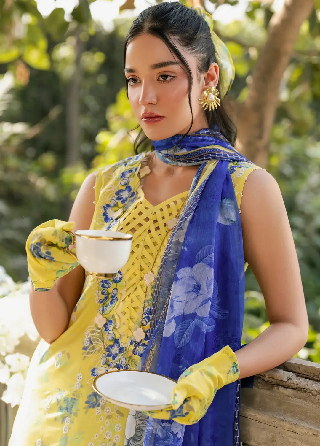 Gulkari by Asifa and Nabeel Chikankari Lawn Suit Unstitched 3 Piece AN25G GKL-15 Sunlit Breeze - Summer Collection