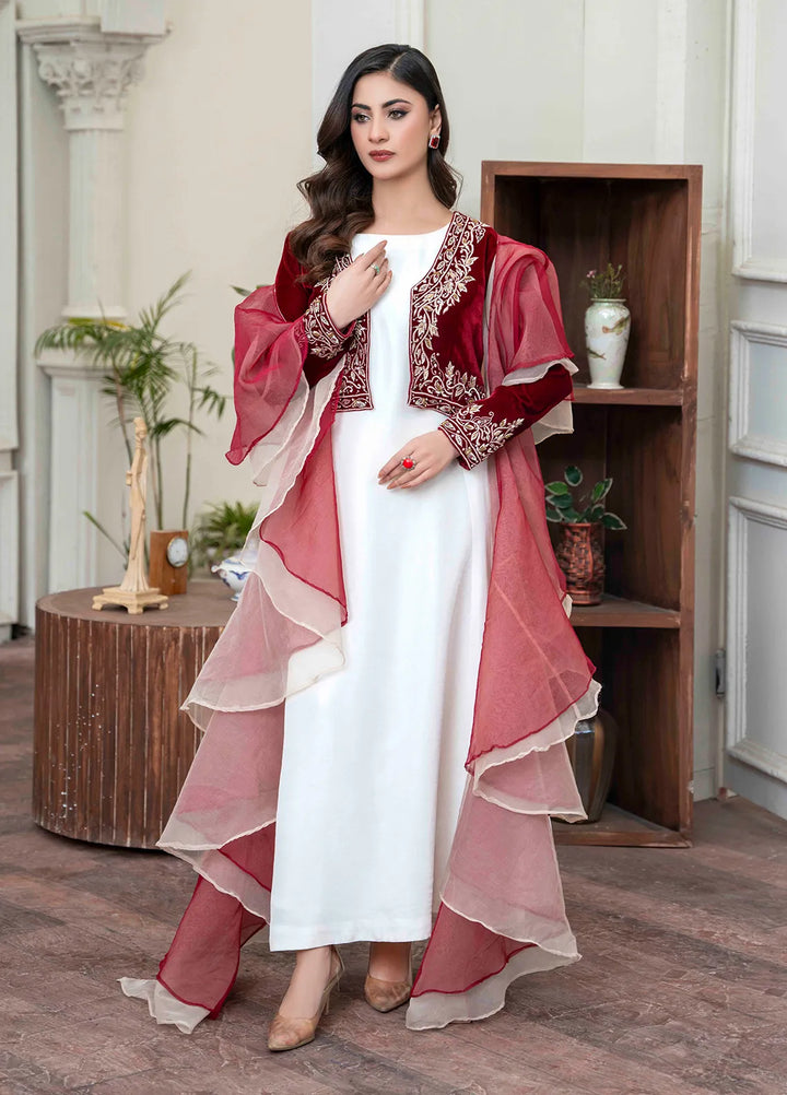 Hadia Batool Pret Embroidered Velvet 4 Piece Suit Gulnar