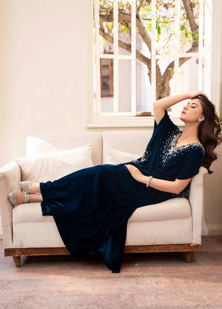 Hadia Batool Pret Embroidered Velvet Kaftan Nisha
