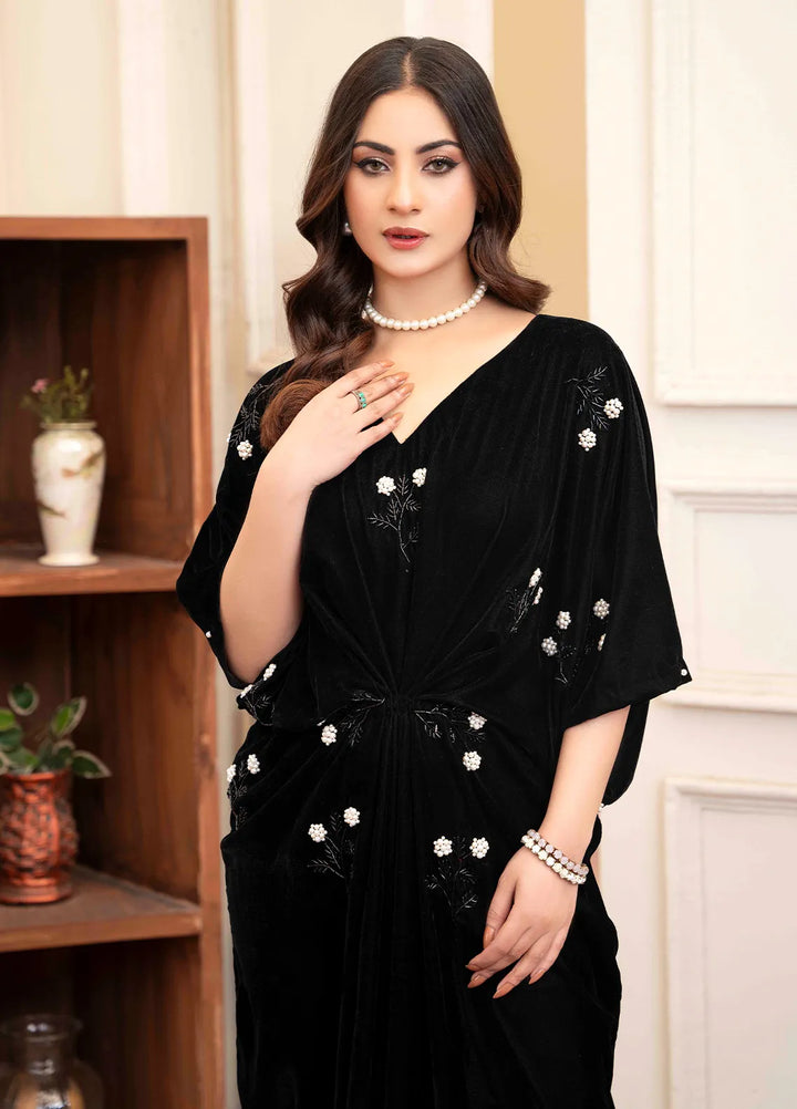 Hadia Batool Pret Embroidered Velvet Kaftan Nora