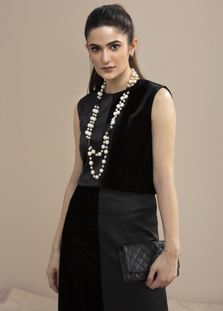 Hana Luxury Pret Embroidered Velvet 2 Piece Dress Free To Be