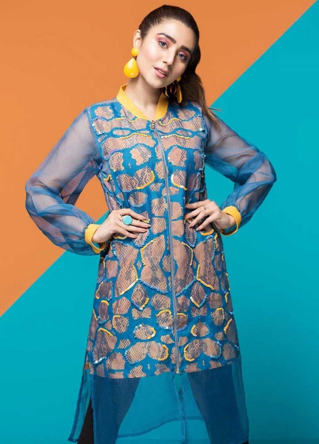 Hana Luxury Pret Embroidered Grip Shirt Burning Giraffe