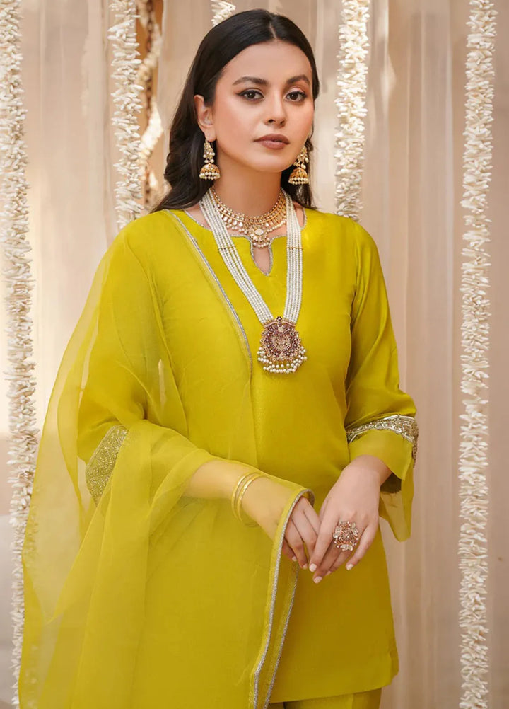 Haniya Mahnoor Pret Embroidered Katan Silk 3 Piece Mellow Mush