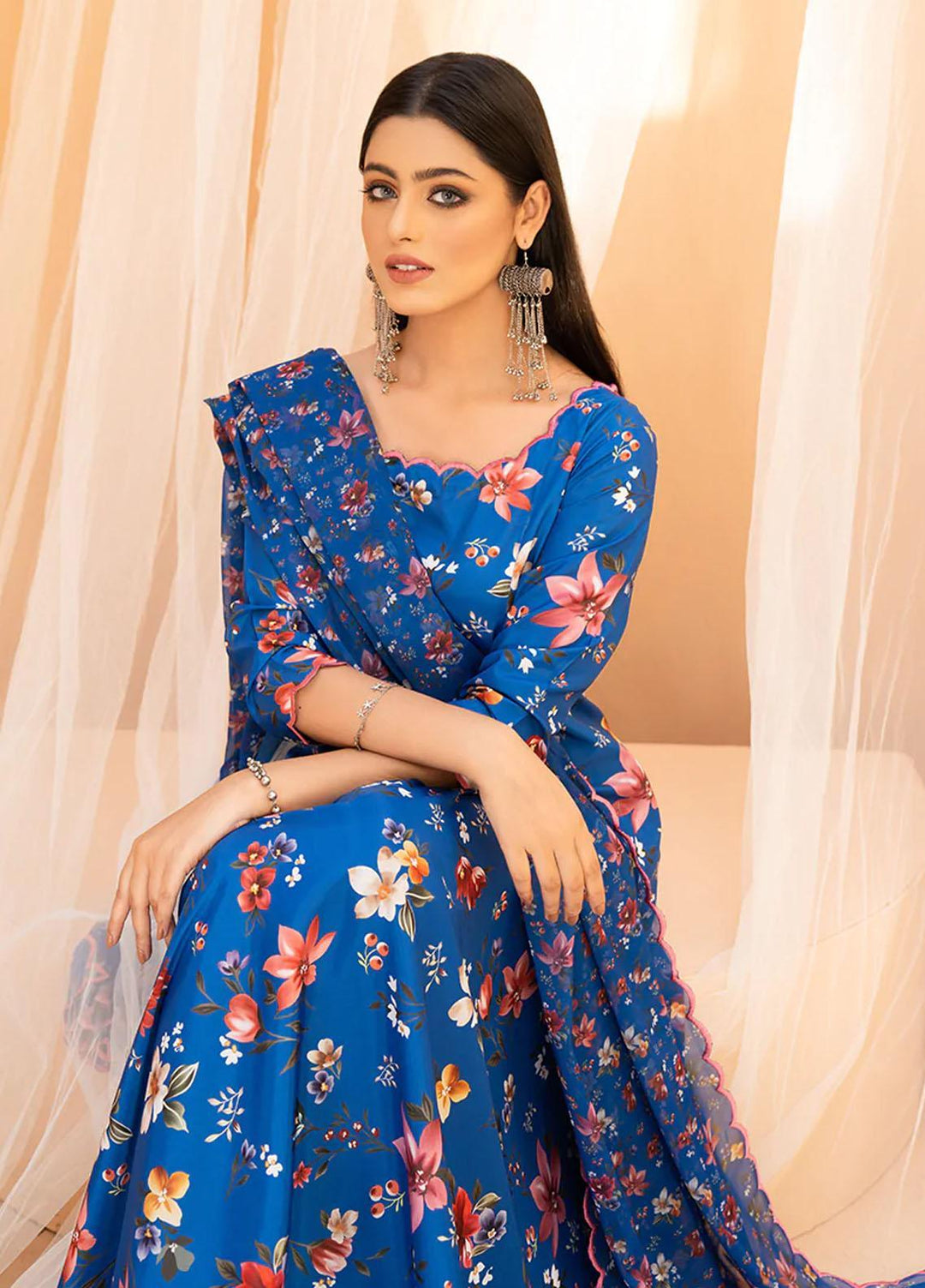 HemStitch Luxury Pret  Grip 3 Piece Suit Ruhi