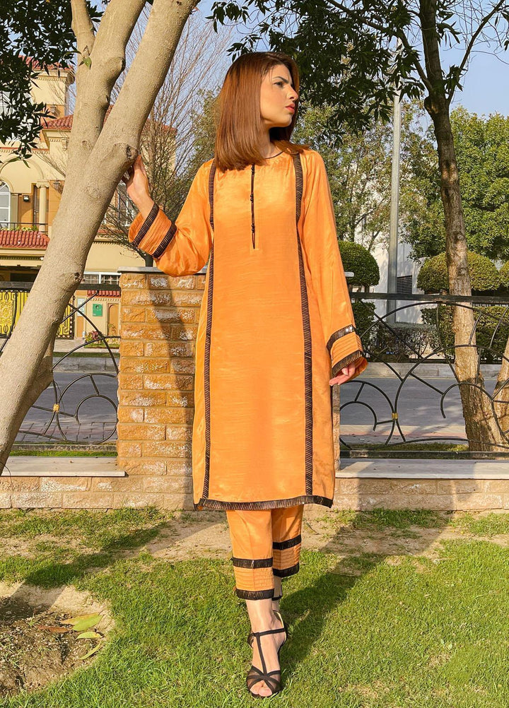 Hina Hassan Studio Pret  Raw Silk 2 Piece Suit HH22BE Cadmium Orange