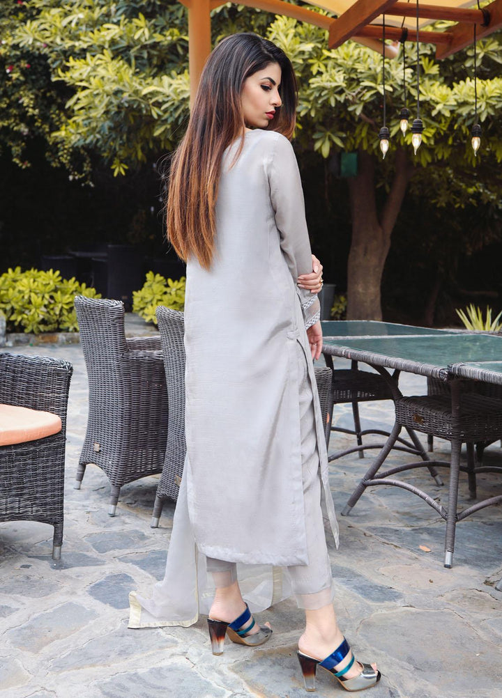 Hina Hassan Studio Pret  Raw Silk 3 Piece Suit HH22BE Mystic Grey