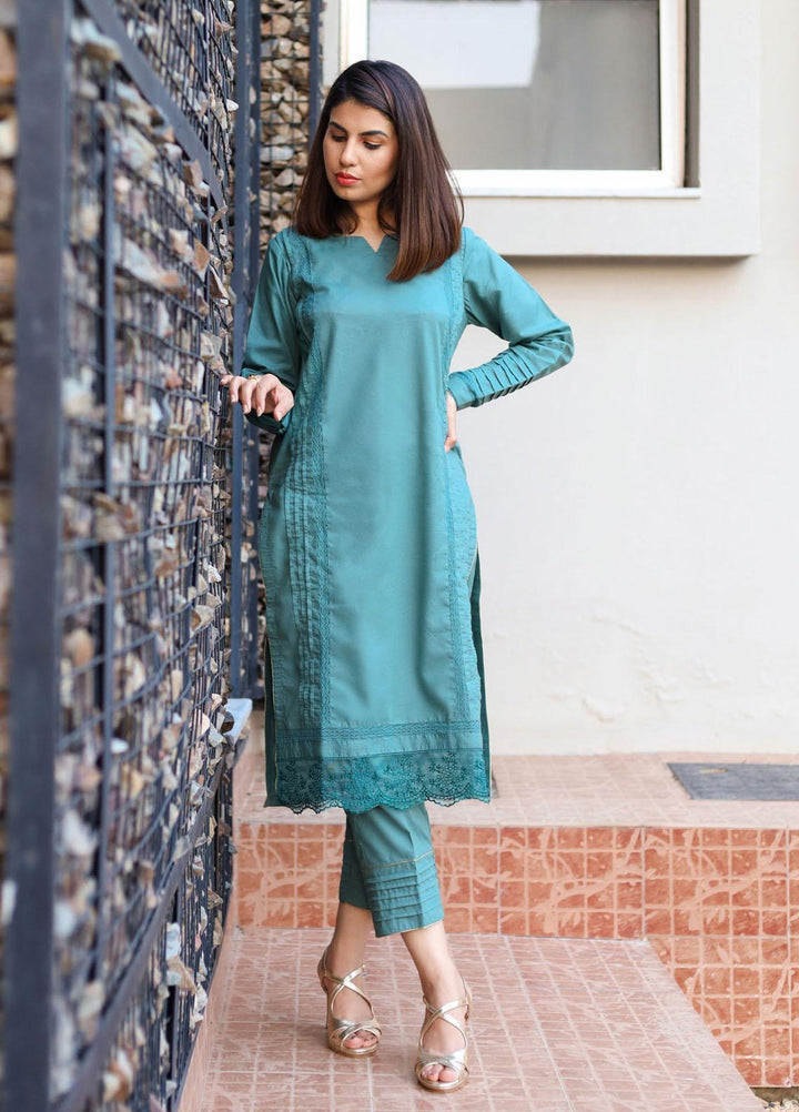 Hina Hassan Studio Pret  Lawn 2 Piece Suit HH22BE Teal Blue