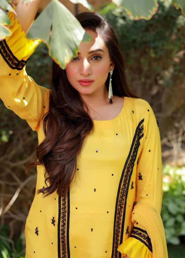 Sidra Mumtaz Pret Embroidered Cotton Silk 3 Piece SM22H 2202-01-Shine
