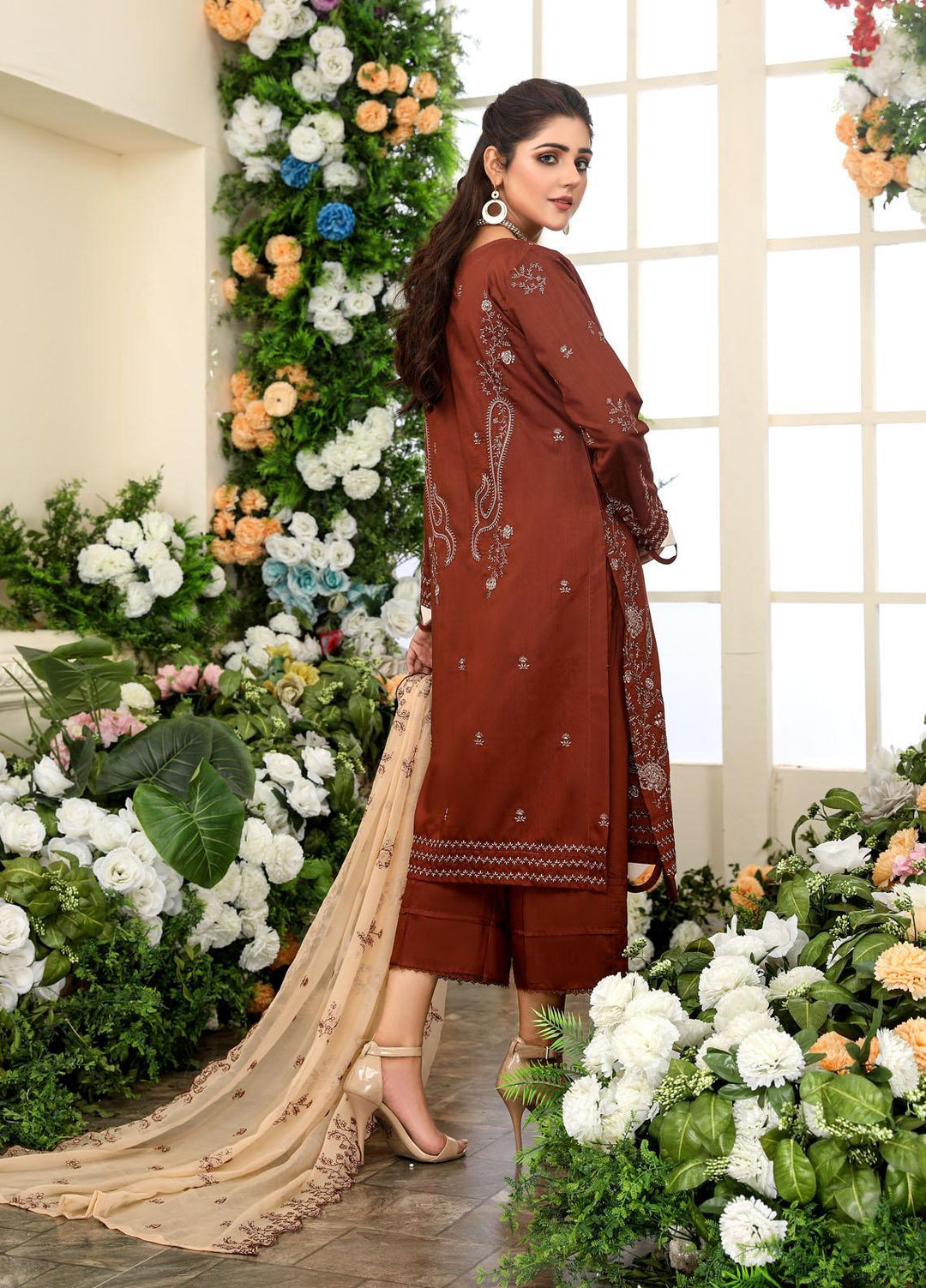 Hues by Humdum Embroidered Viscose Suits Unstitched 3 Piece HD22H 02 - Winter Collection