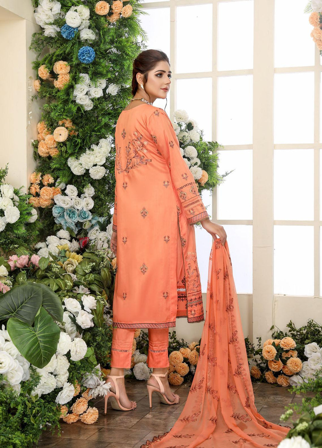 Hues by Humdum Embroidered Viscose Suits Unstitched 3 Piece HD22H 05 - Winter Collection