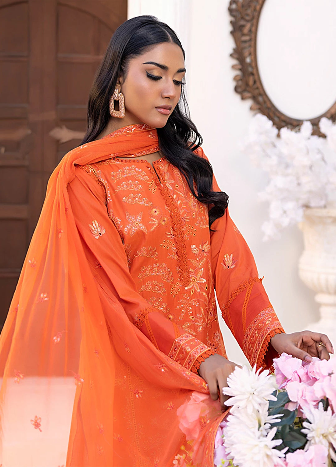 Husn-e-Bahar by Salitex Embroidered Lawn Suits Unstitched 3 Piece SSW6U3P104UT - Summer Collection