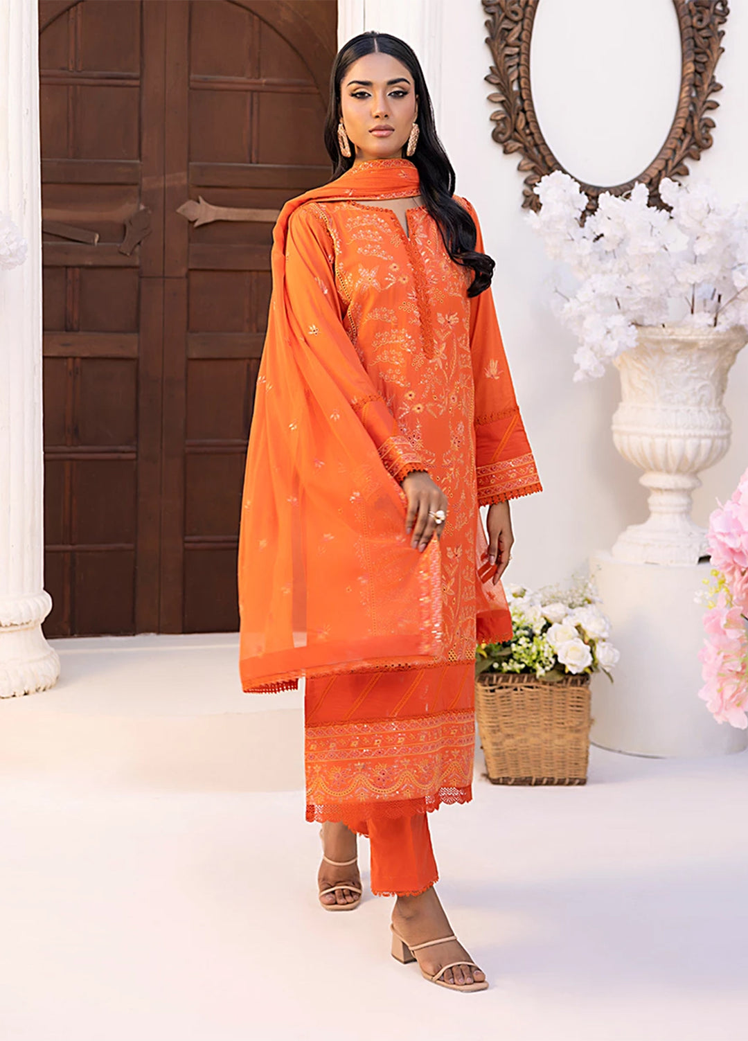 Husn-e-Bahar by Salitex Embroidered Lawn Suits Unstitched 3 Piece SSW6U3P104UT - Summer Collection