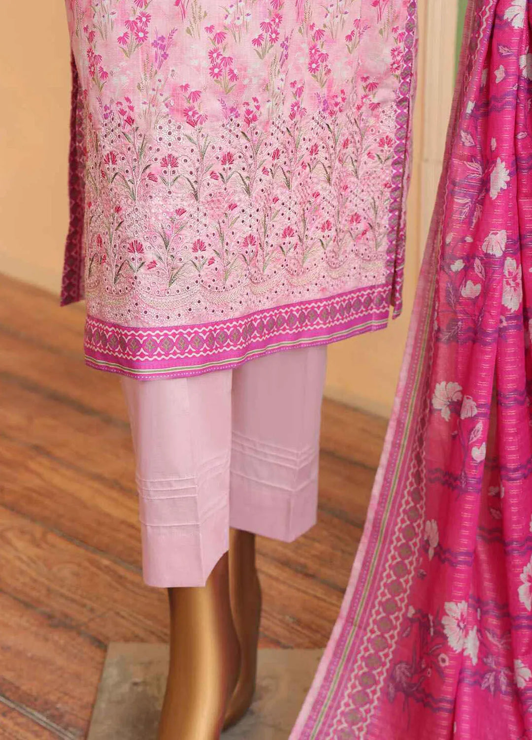 HZ Textiles Embroidered Lawn Suits Unstitched 3 Piece ZEC-162 - Summer Collection