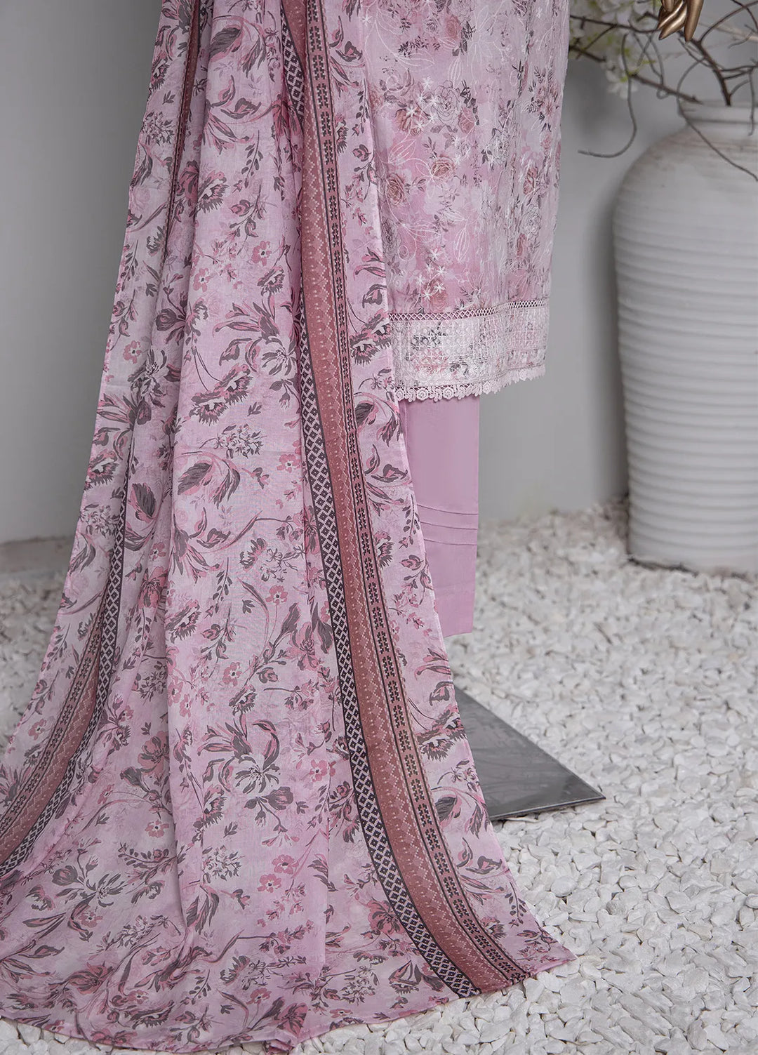HZ Textiles Pret Printed Lawn 3 Piece Suit PDE-798