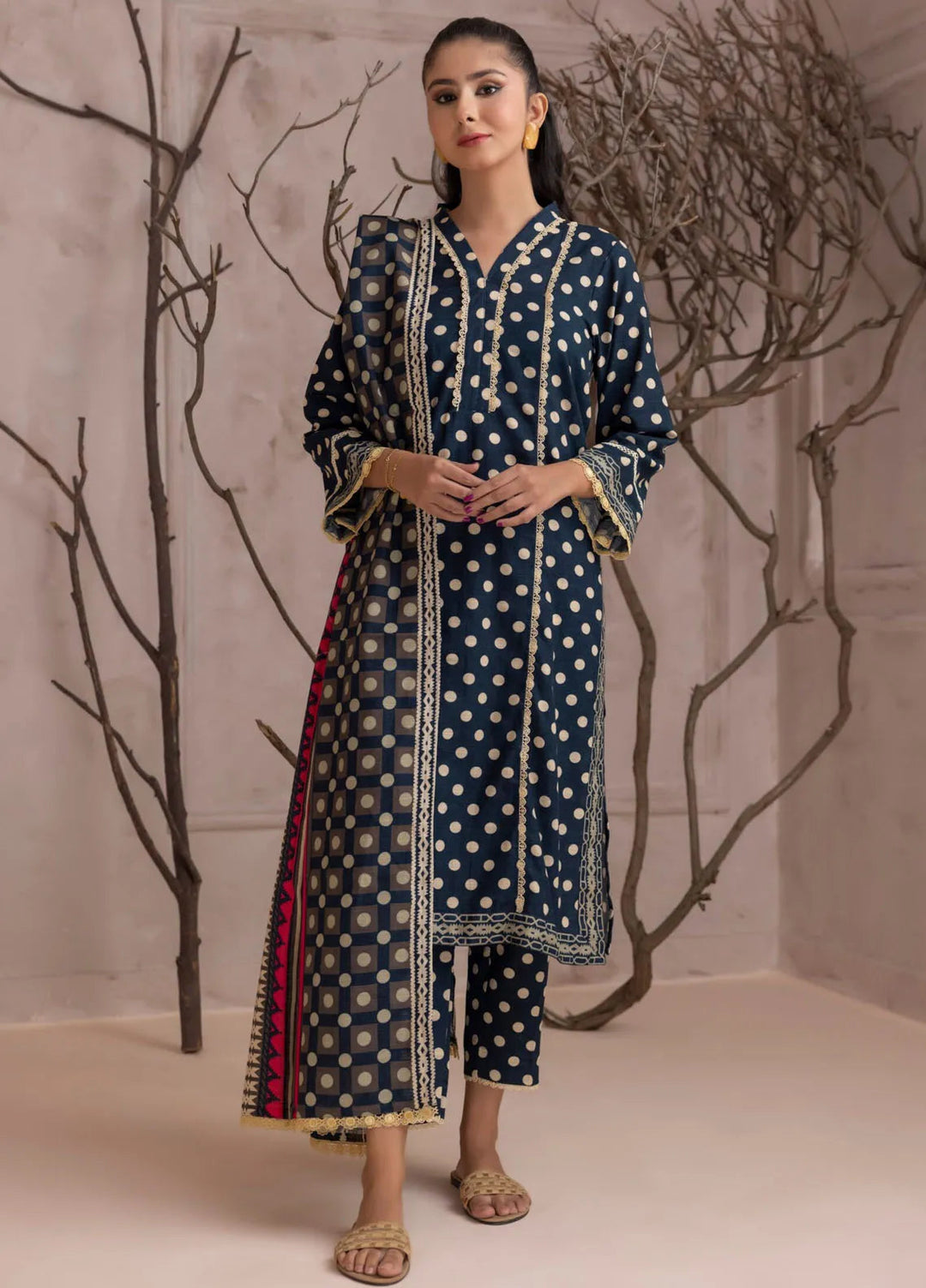 Identic By Regalia Printed Khaddar Suit Unstitched 3 Piece RGT24I4 D-03 - Winter Collection