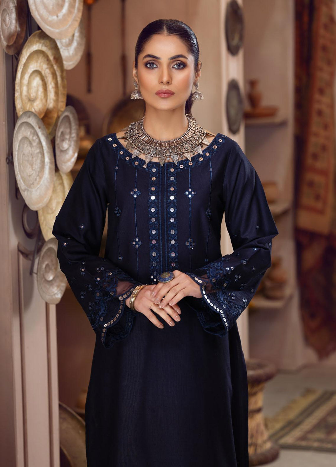 ILAHA Pret  Khaddar 3 Piece Suit IL005 Astra