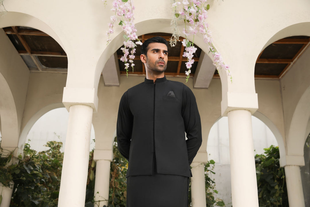 Muraqsh Ready To Wear Solids Cotton Men Midnight Black Blended Waistcoat Straigth Cut MURBKSW-WC - Summer Collection