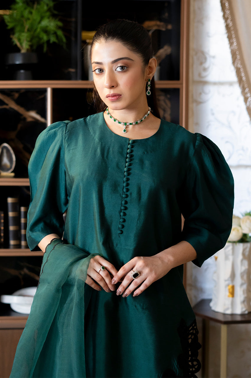 Liyaana From Nizka By Nida Rehan RTW Solids Silk & Organza 3 Piece Suit Emerald Enchant - Festive Collection