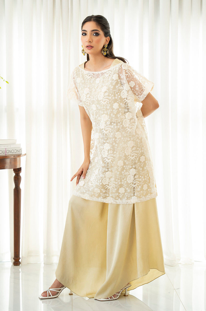 Liyaana From Nizka By Nida Rehan RTW Embroidered Shimmer Silk 2 Piece Suit Champagne Grace - Festive Collection