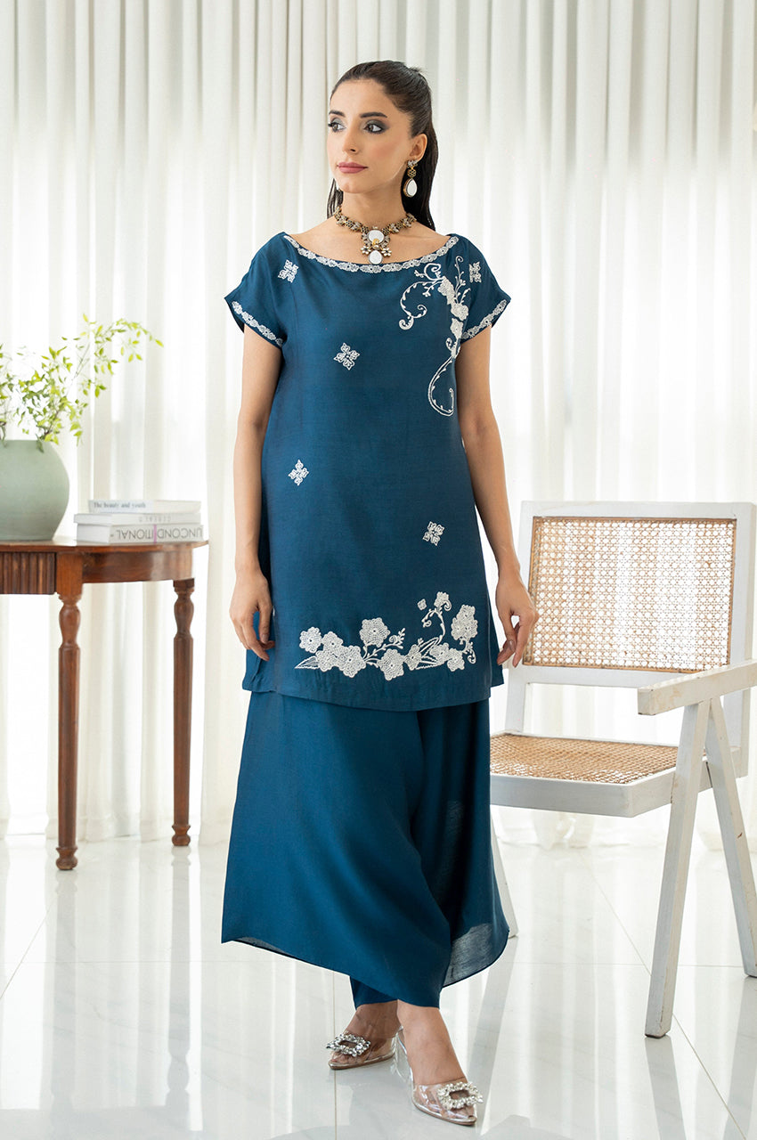 Liyaana From Nizka By Nida Rehan RTW Embroidered Silk Blend 2 Piece Suit Midnight Petal - Festive Collection