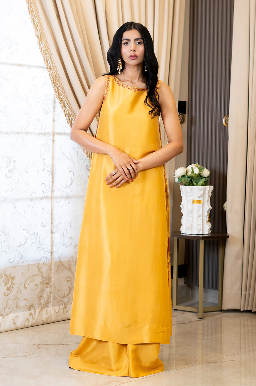 Liyaana From Nizka By Nida Rehan RTW Solids Silk 2 Piece Suit Golden Aura - Festive Collection