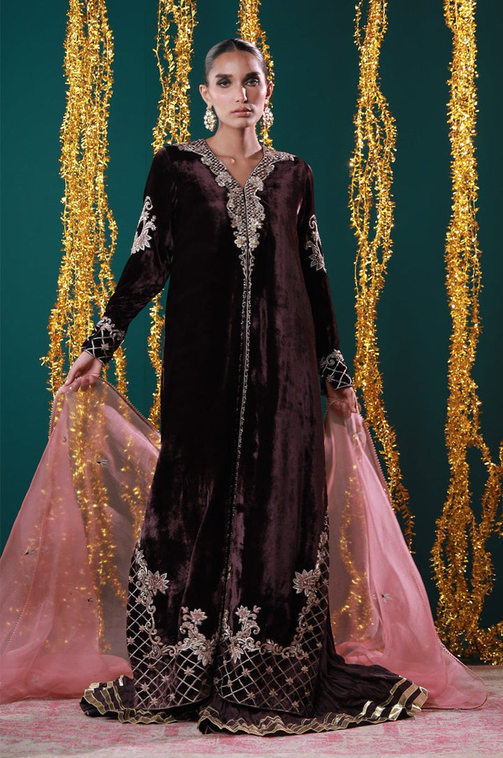 Makhmal From Nizka By Nida Rehan RTW Hand work Velvet 2 Piece Suit Zohra - Festive Collection