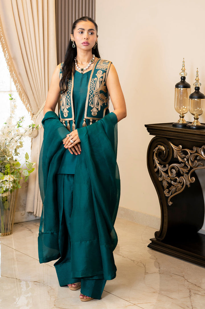 Liyaana From Nizka By Nida Rehan RTW Embroidered Silk 3 Piece Suit Emerald royale - Festive Collection