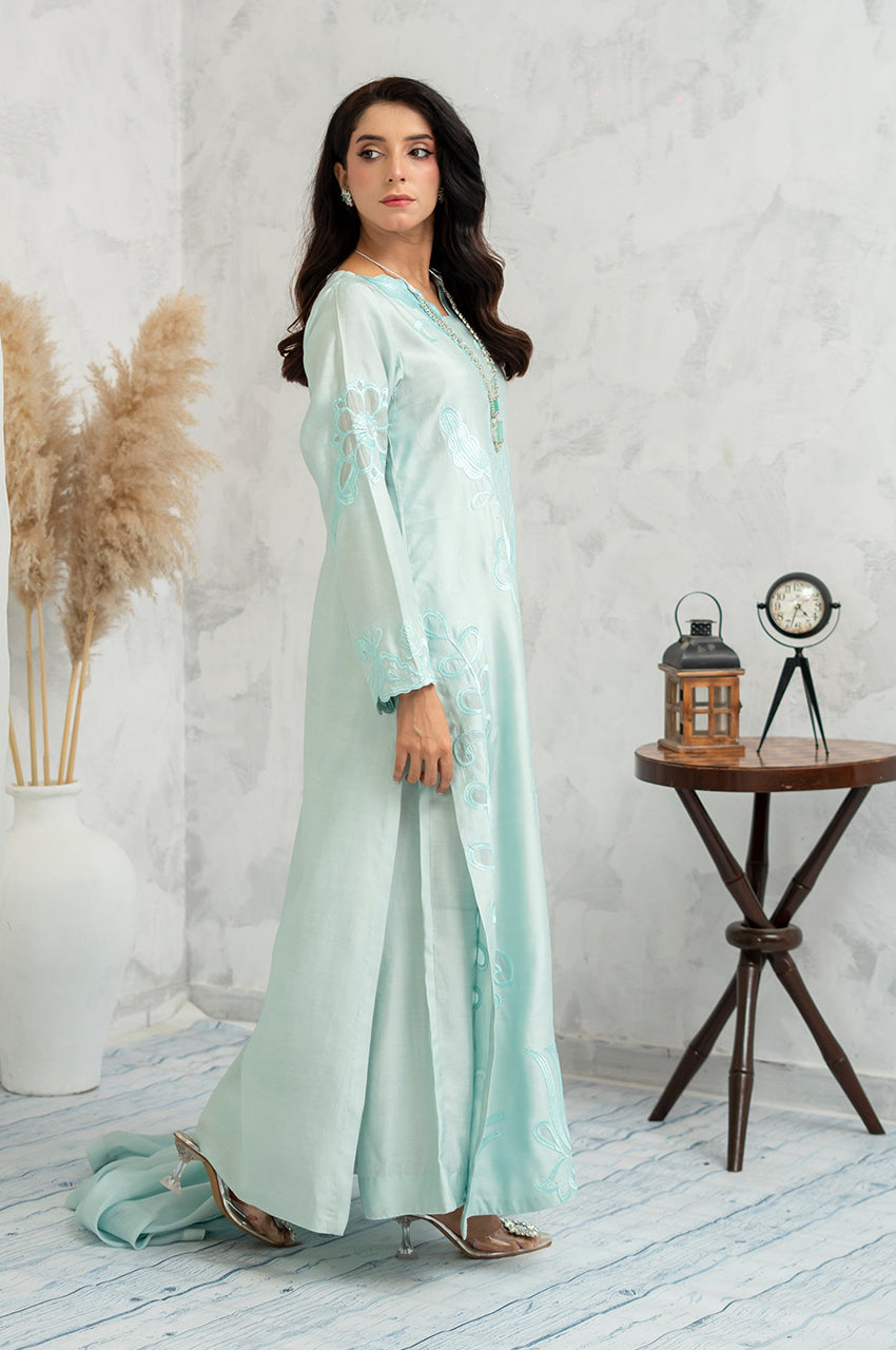 Liyaana From Nizka By Nida Rehan RTW Embroidered Silk and Organza 3 Piece Suit Nurya - Festive Collection