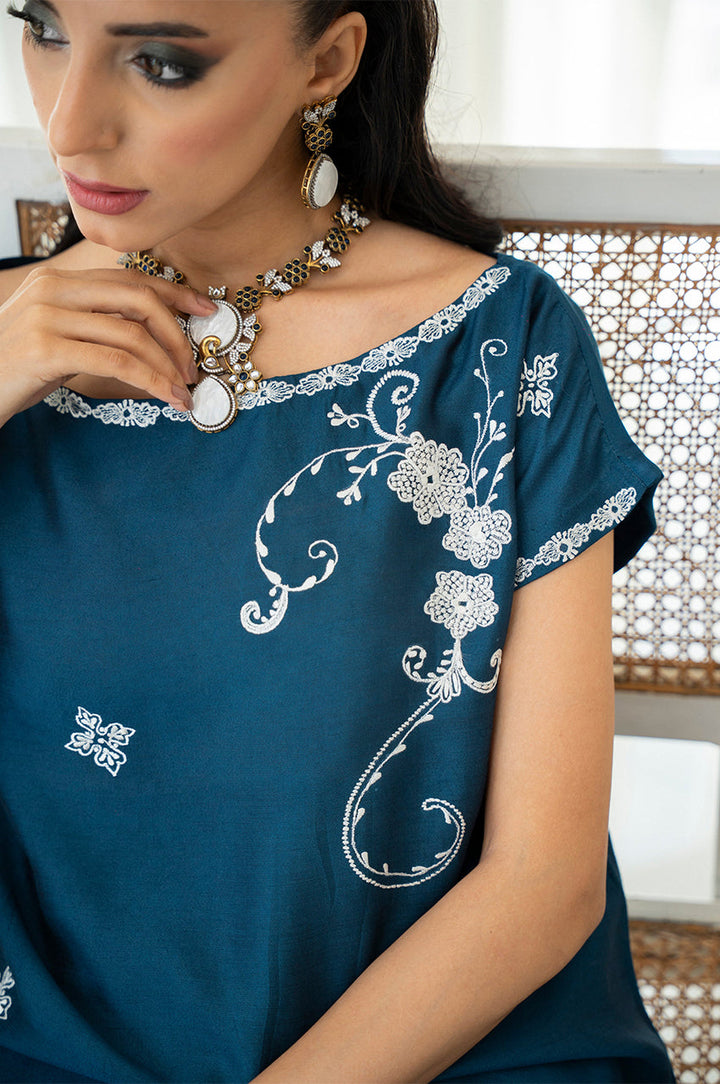 Liyaana From Nizka By Nida Rehan RTW Embroidered Silk Blend 2 Piece Suit Midnight Petal - Festive Collection