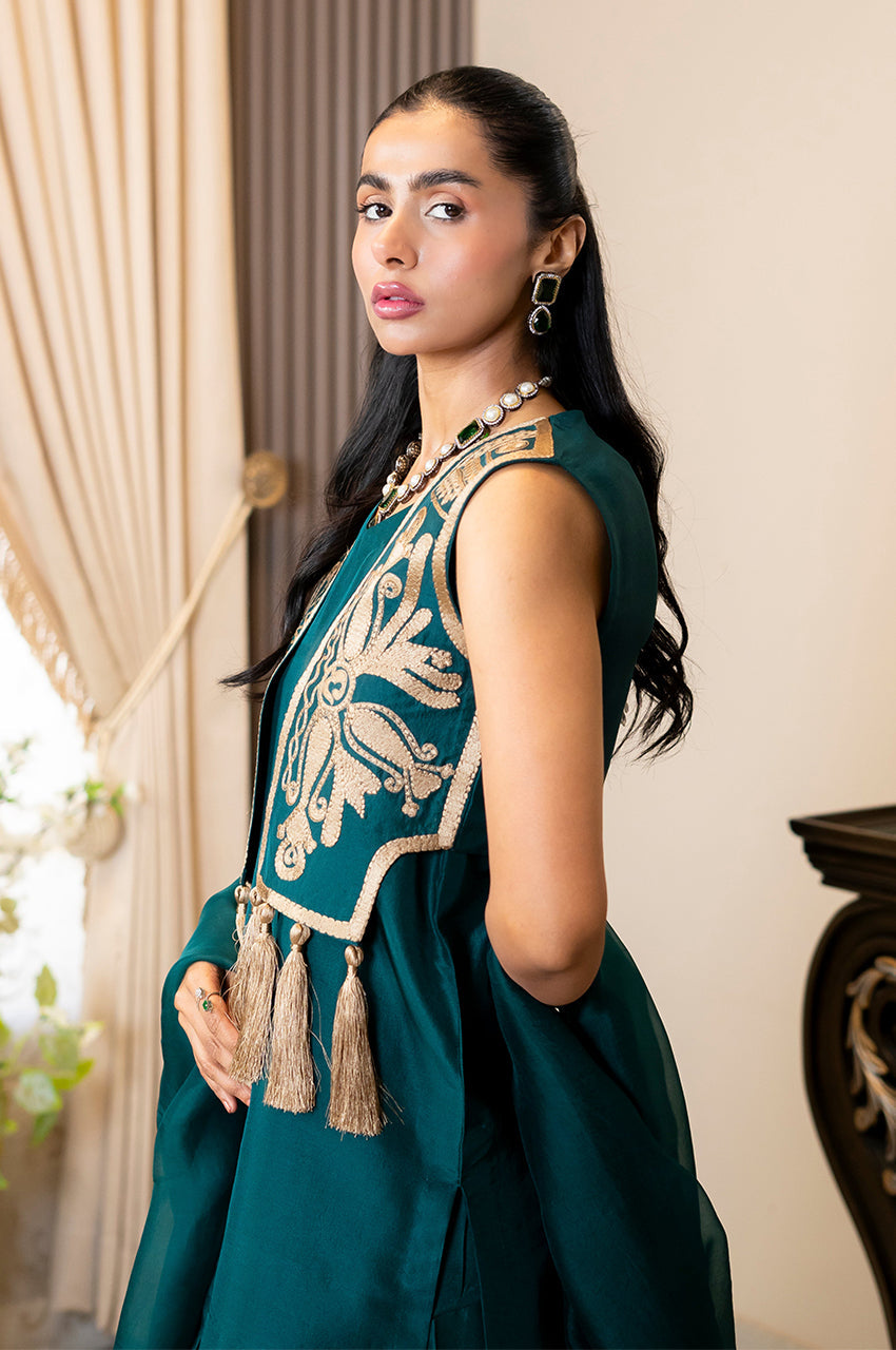 Liyaana From Nizka By Nida Rehan RTW Embroidered Silk 3 Piece Suit Emerald royale - Festive Collection
