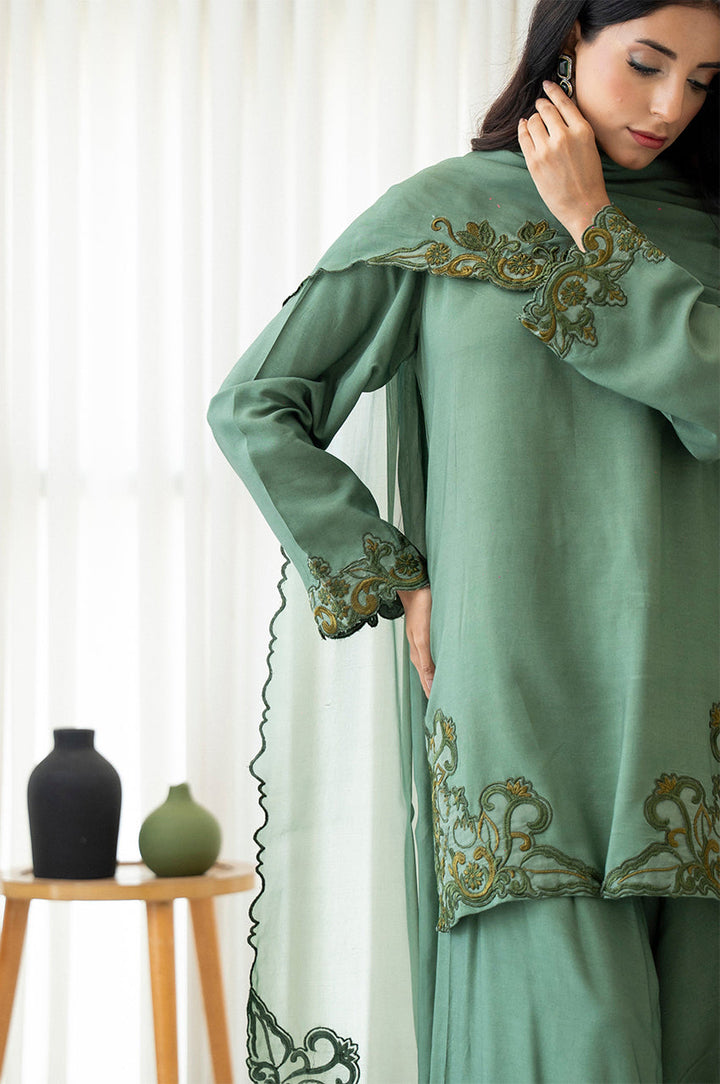 Liyaana From Nizka By Nida Rehan RTW Embroidered Raw Silk 2 Piece Suit Verdant Bloom - Festive Collection