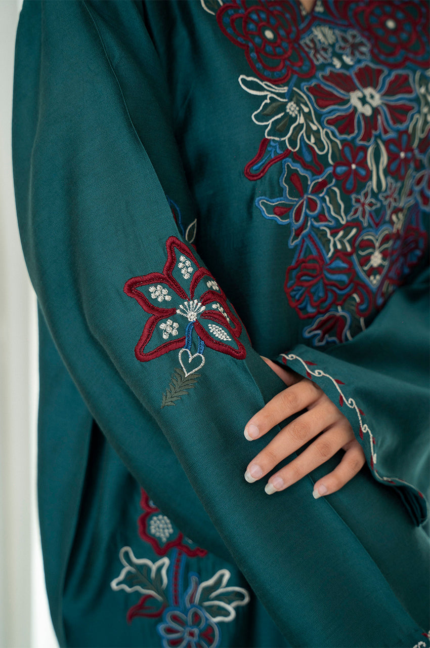 Liyaana From Nizka By Nida Rehan RTW Embroidered Silk Blend 2 Piece Suit Midnight Garden - Festive Collection