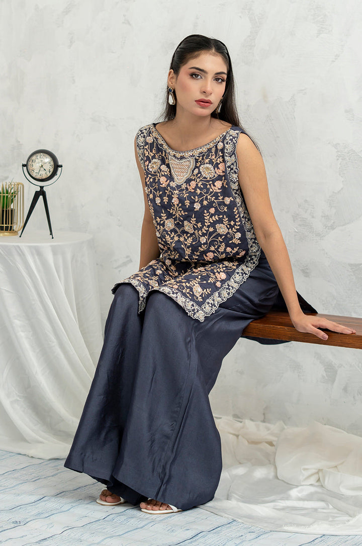 Liyaana From Nizka By Nida Rehan RTW Embroidered Heavy Silk 3 Piece Suit Midnight Ivy - Festive Collection