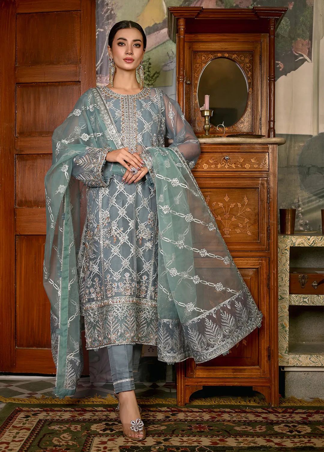 Latest Pakistani Bridal Engagement Dresses Collection 2025 - Sanaulla Store Latest Pakistani Bridal Engagement Dresses Collection 2025 - Sanaulla Store