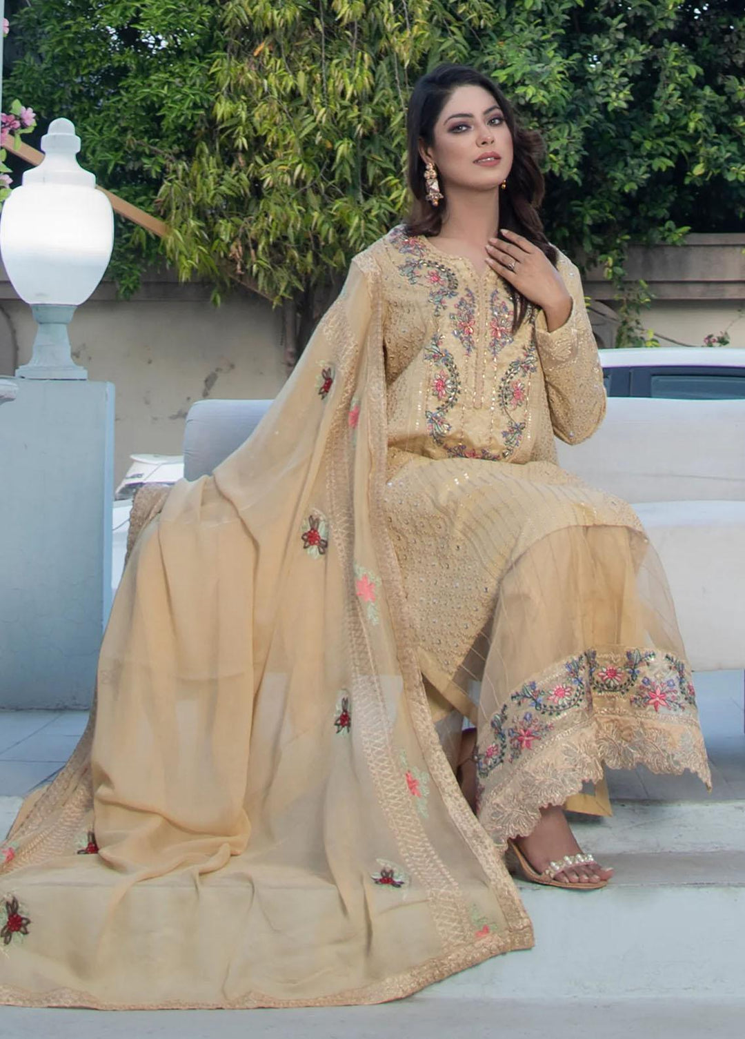 Insiya Clothing Embroidered Lawn Suits Unstitched 3 Piece INS23E 01 RAHAT - Eid Collection