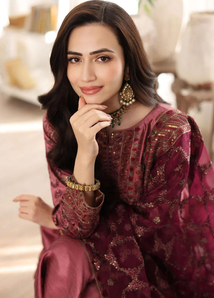 Mohagni Pret Embroidered Raw Silk 3 Piece Suit SMGS-07 RESHAM