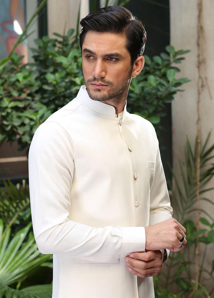 Istor Wash N Wear Formal Men Waistcoat -  MARVELOUS BUTTER CREAM IST-148