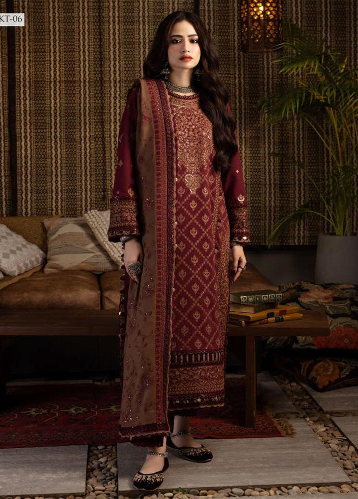 Kashmiri Taanka By Asim Jofa Embroidered Cotton Suits Unstitched 3 Piece AJ23KT AJKT-06 - Winter Collection