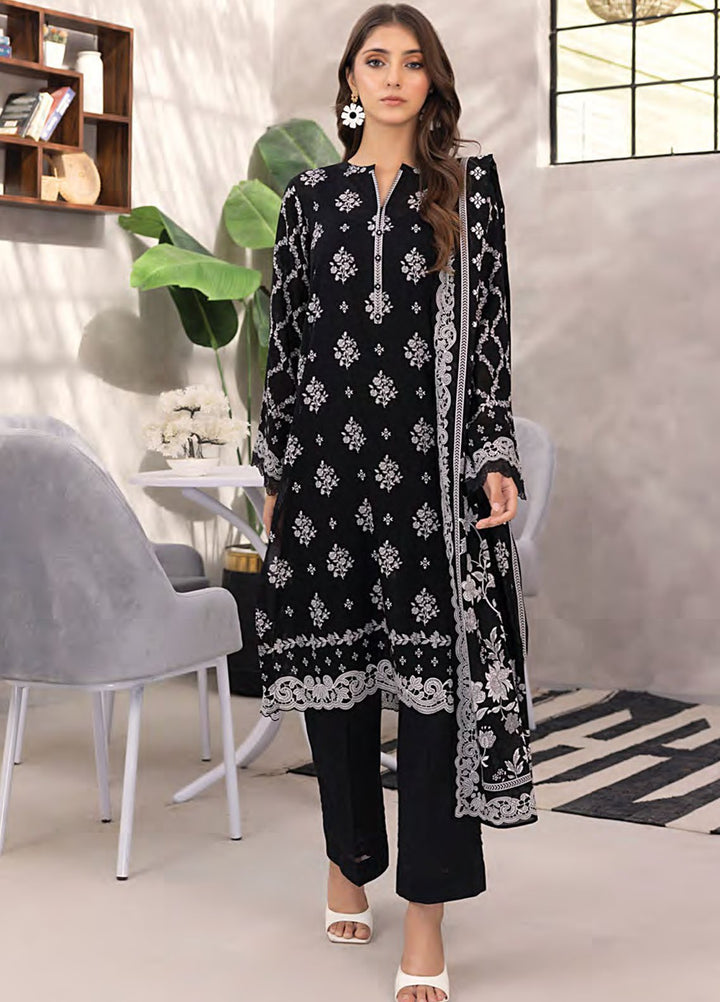 Komal by Lakhany Printed Lawn Suits Unstitched 3 Piece LSM25KM LG-RL-0236 - Summer Collection