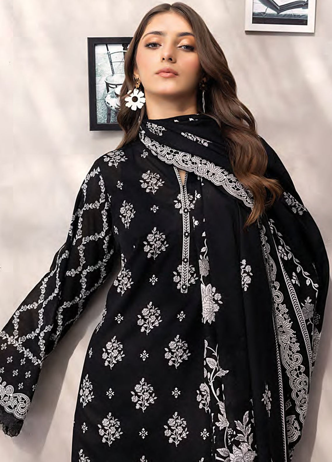 Komal by Lakhany Printed Lawn Suits Unstitched 3 Piece LSM25KM LG-RL-0236 - Summer Collection