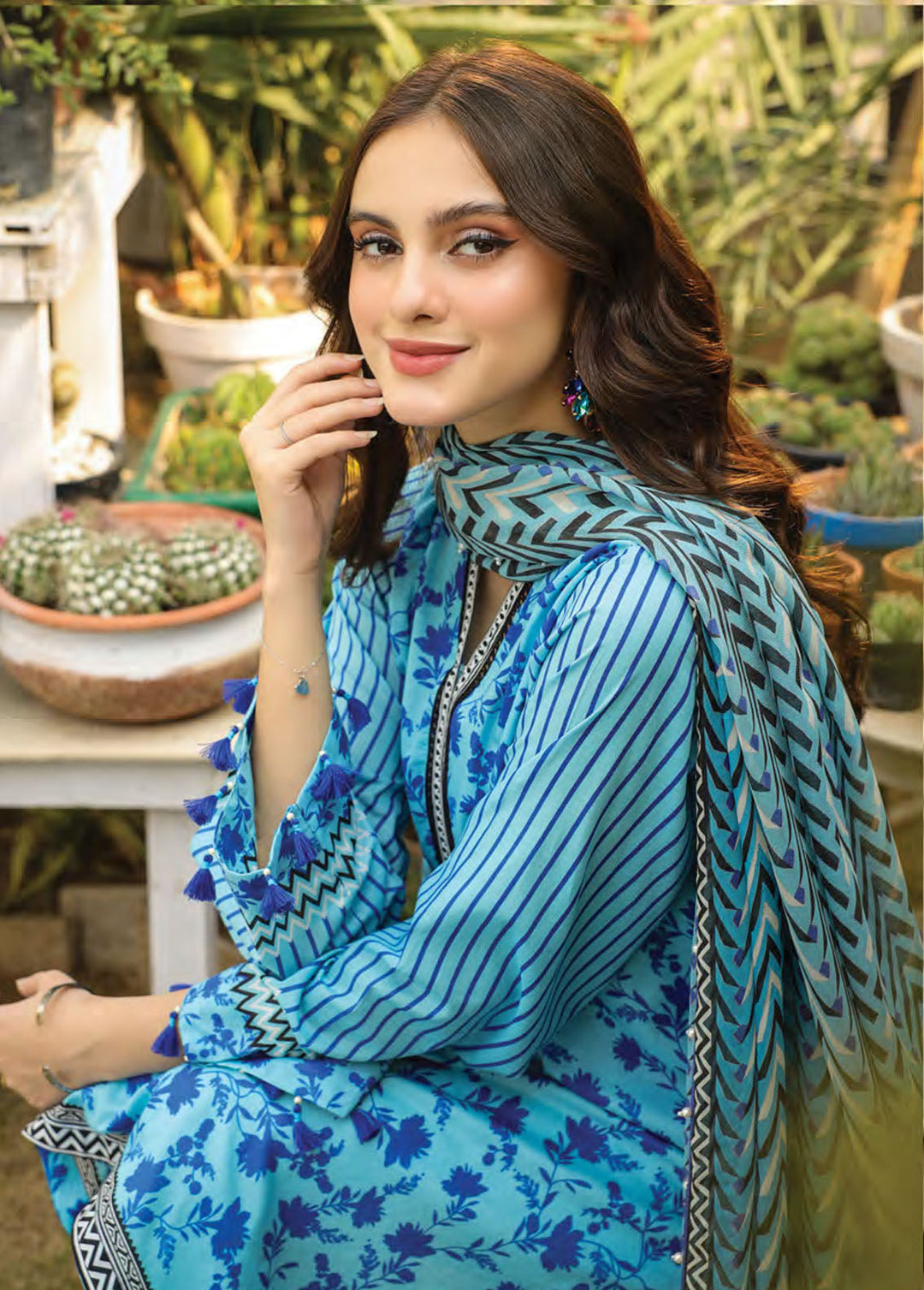Komal Prints By Lakhany Printed Lawn Suits Unstitched 3 Piece LSM24KP LG-SR-0147-B - Summer Collection