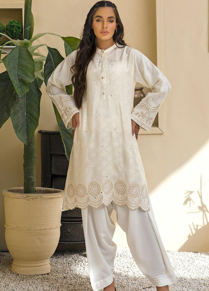 Kross Kulture Casual Pret Embroidered Viscose Shirt KE-21055 White