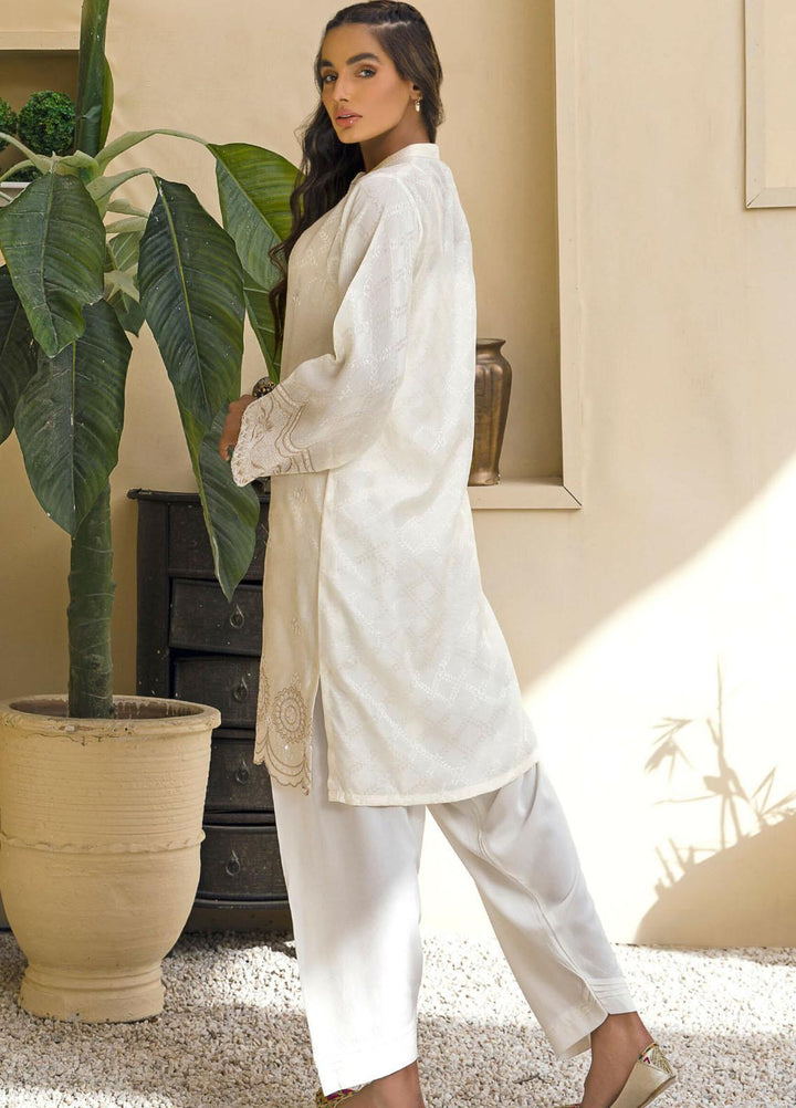Kross Kulture Casual Pret Embroidered Viscose Shirt KE-21055 White